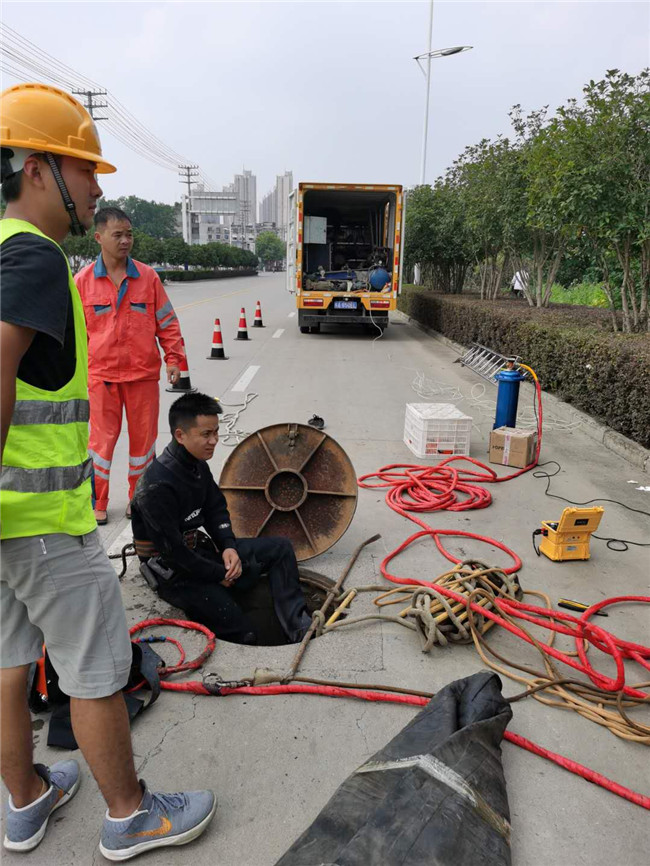 长乐翻衬法管道修复技术主要工序
